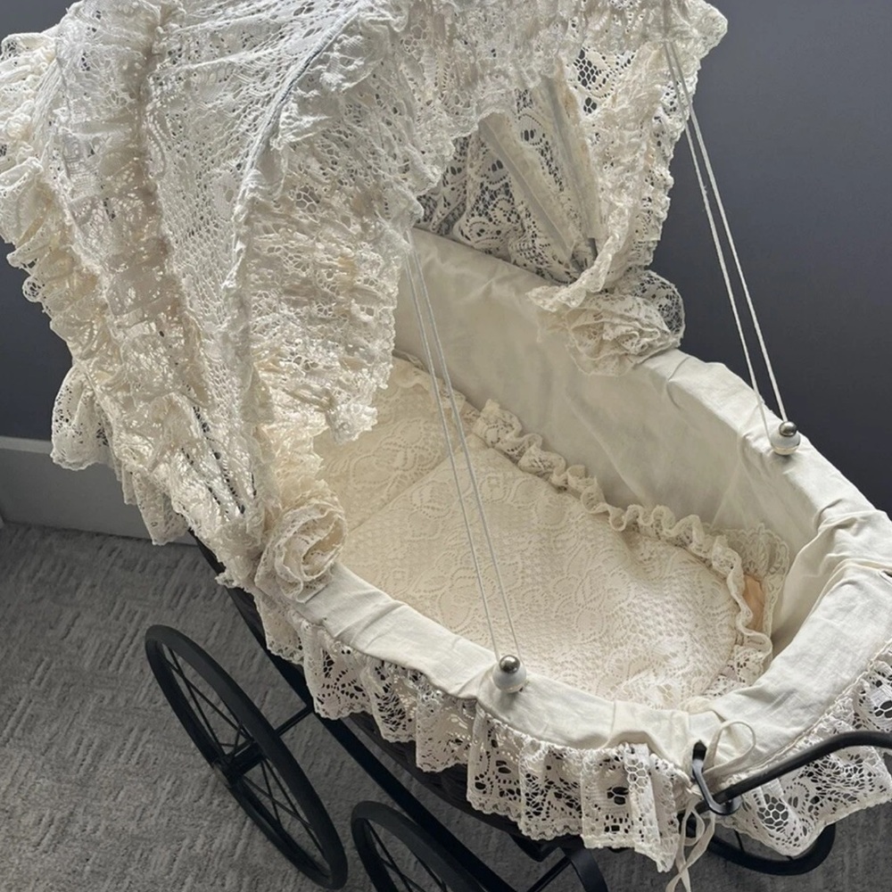 Vintage Lace Doll Carriage